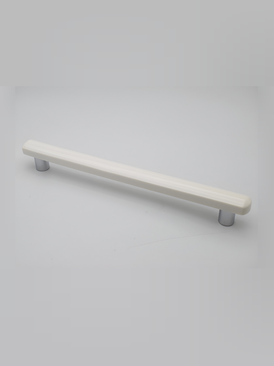 Rab White Glossy Finish Zinc Cabinet/Drawer Handle