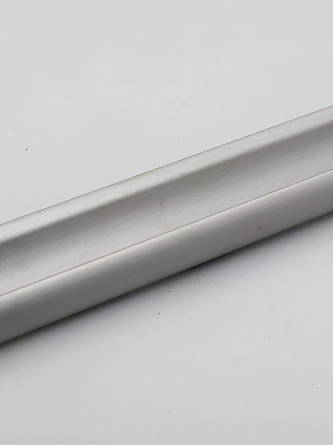 Rab Silver-Toned Glossy Finish Aluminium  Cabinet/Drawer Handle