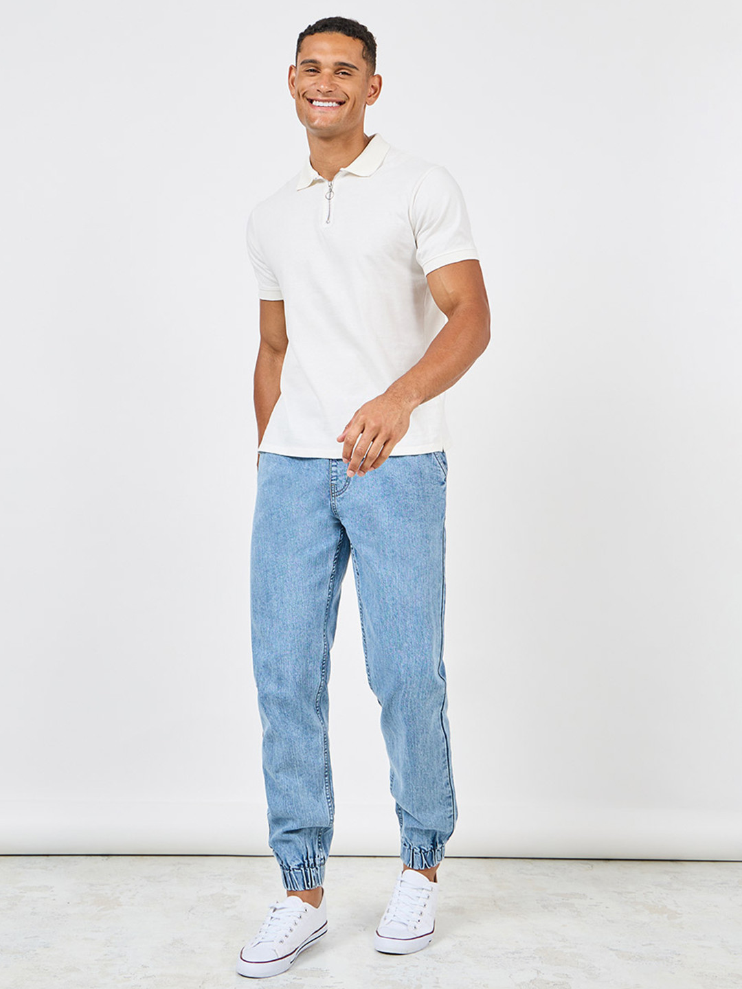 Styli Men Panelled Relax Fit Jogger Jeans