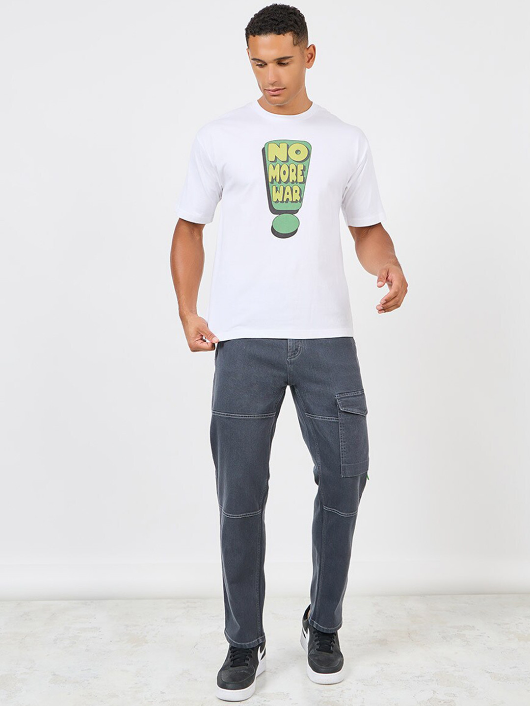 Styli Men Washed Cargo Relax Fit Jeans