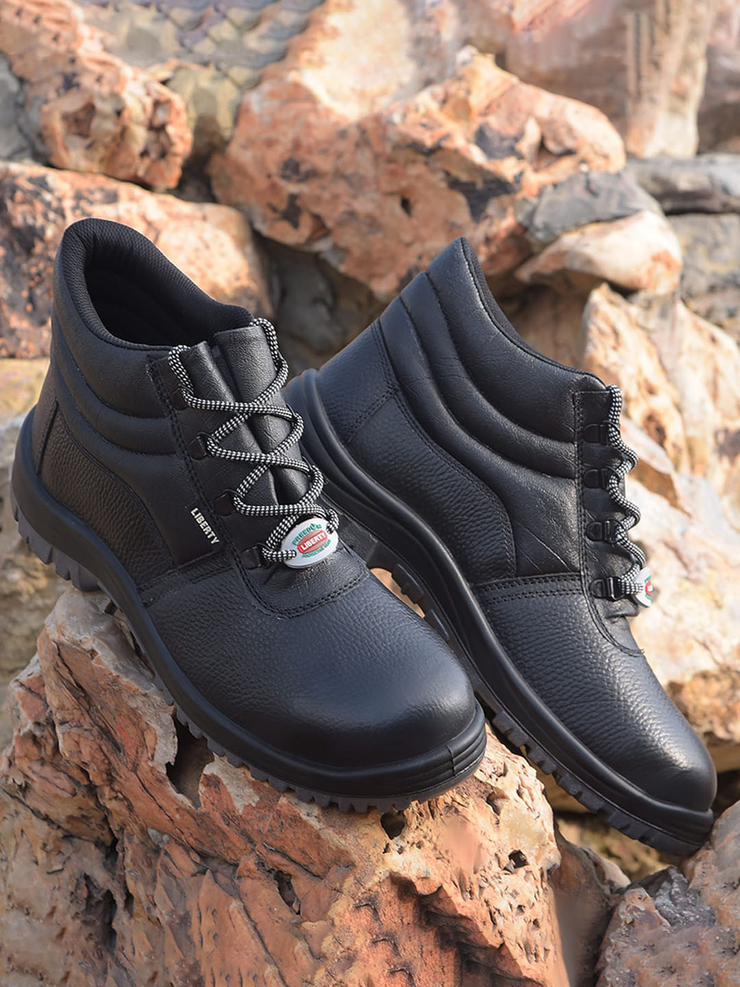 LIBERTY Mens SURAKSHAAK Textured Lace-Up Safety Shoes