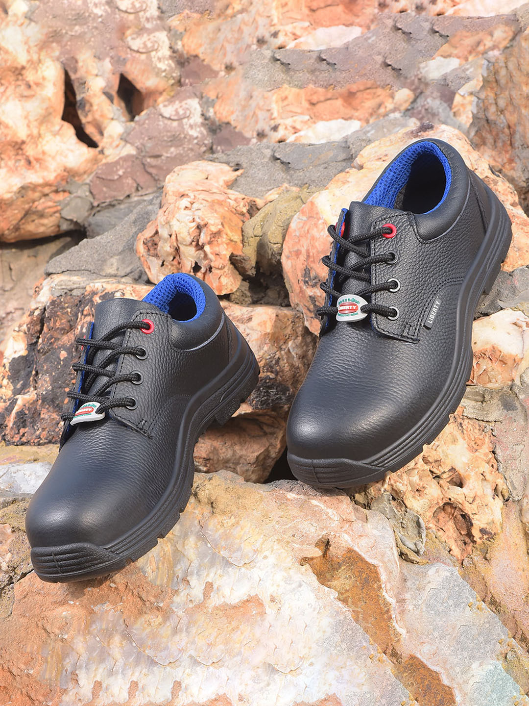 LIBERTY Men SURKSHA2CJ Solid Lace-Up Safety Shoes