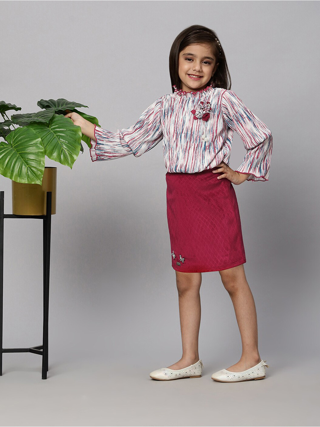 Macwin Girls Printed Pleated Top With Suede Skirt