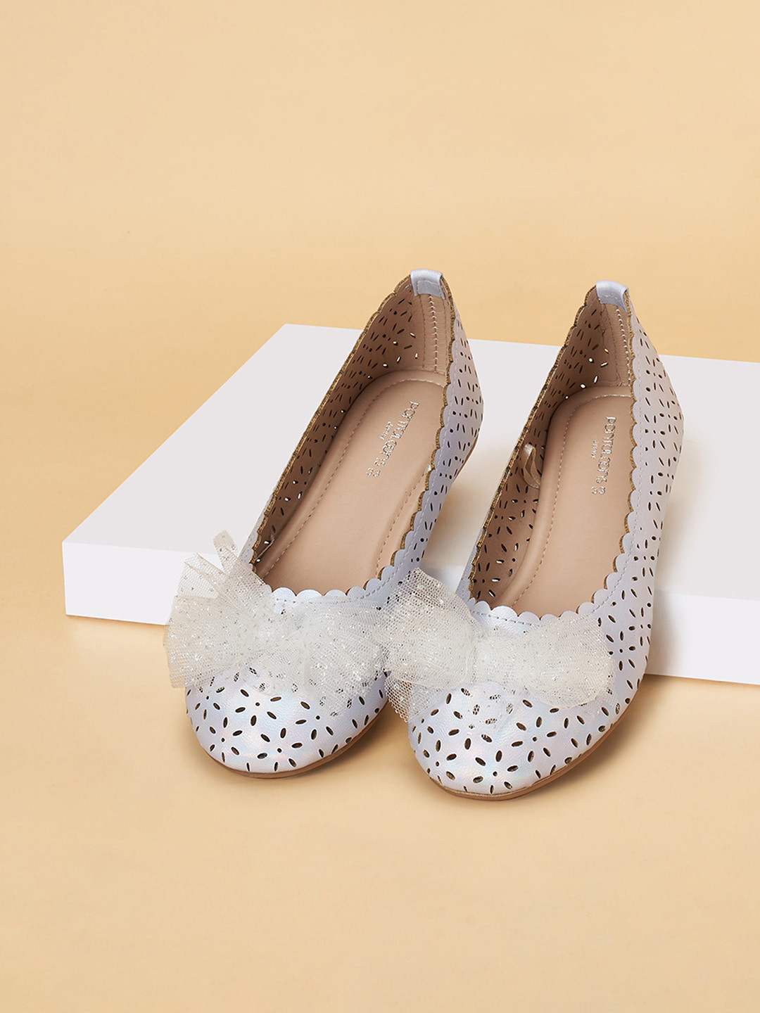 Pantaloons Junior Girls Self Design Bow Detail Ballerinas