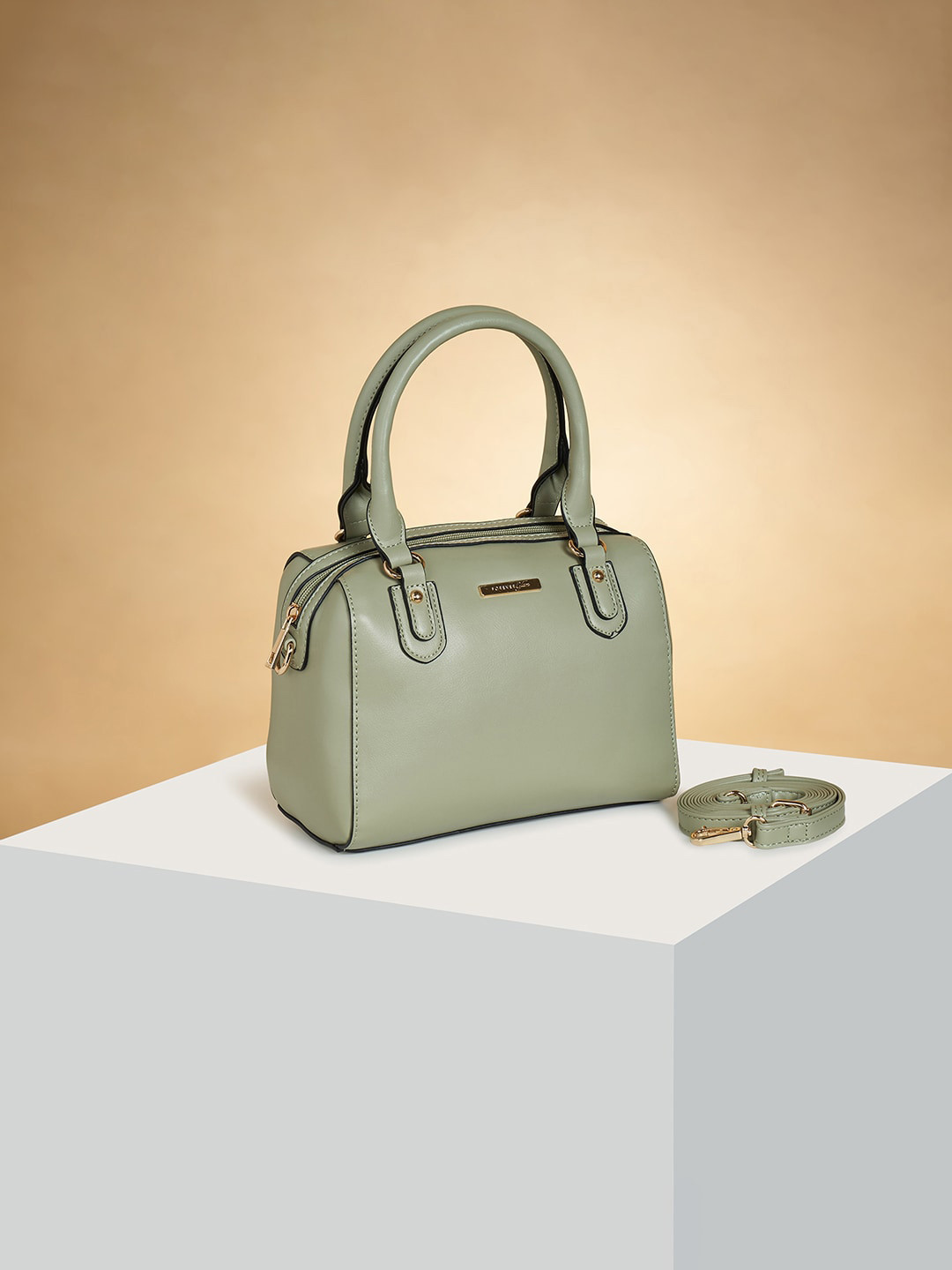 Forever Glam by Pantaloons Swagger Handheld Bag