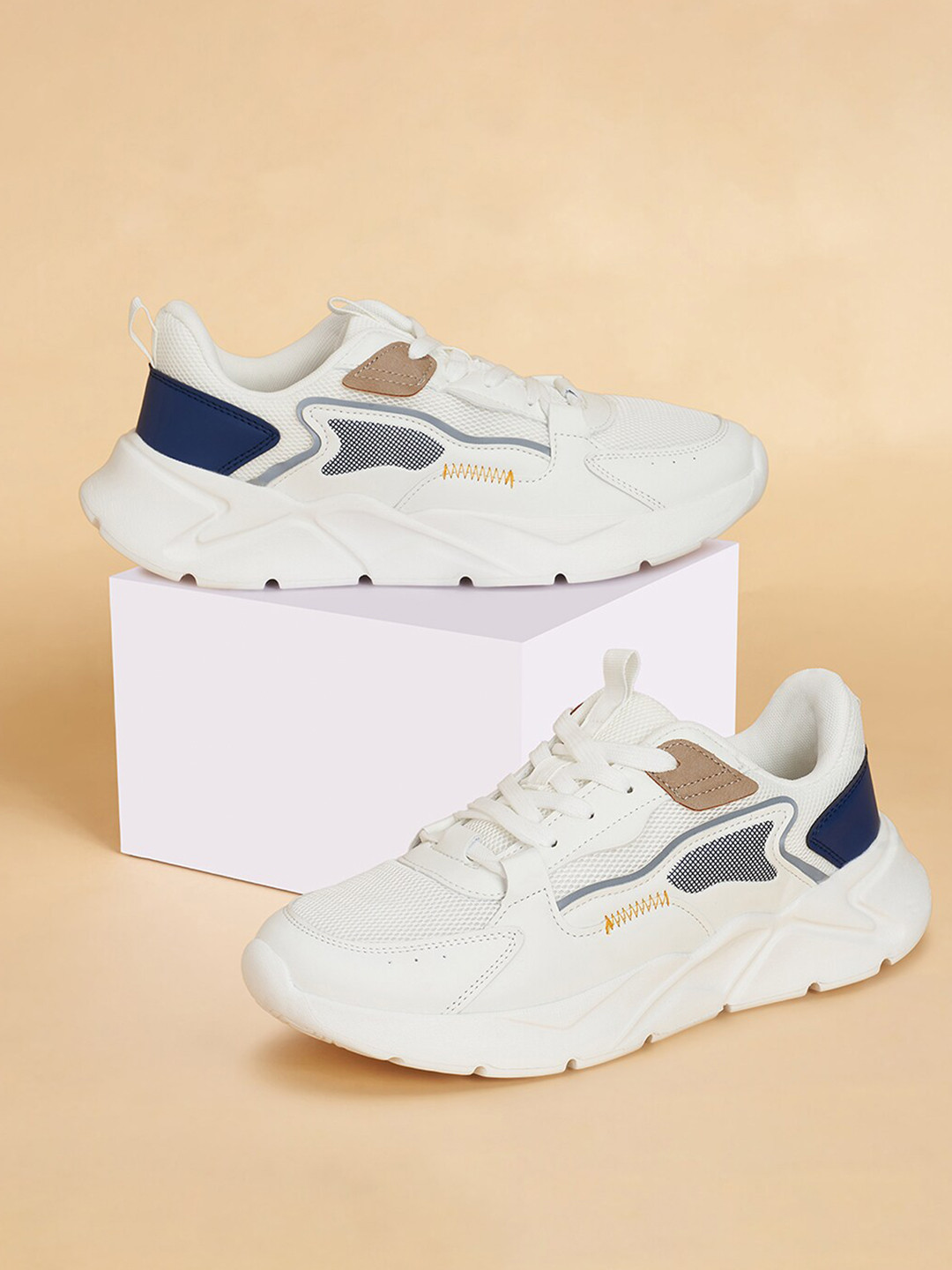 Ajile by Pantaloons Men Lace-Ups Walking Shoes