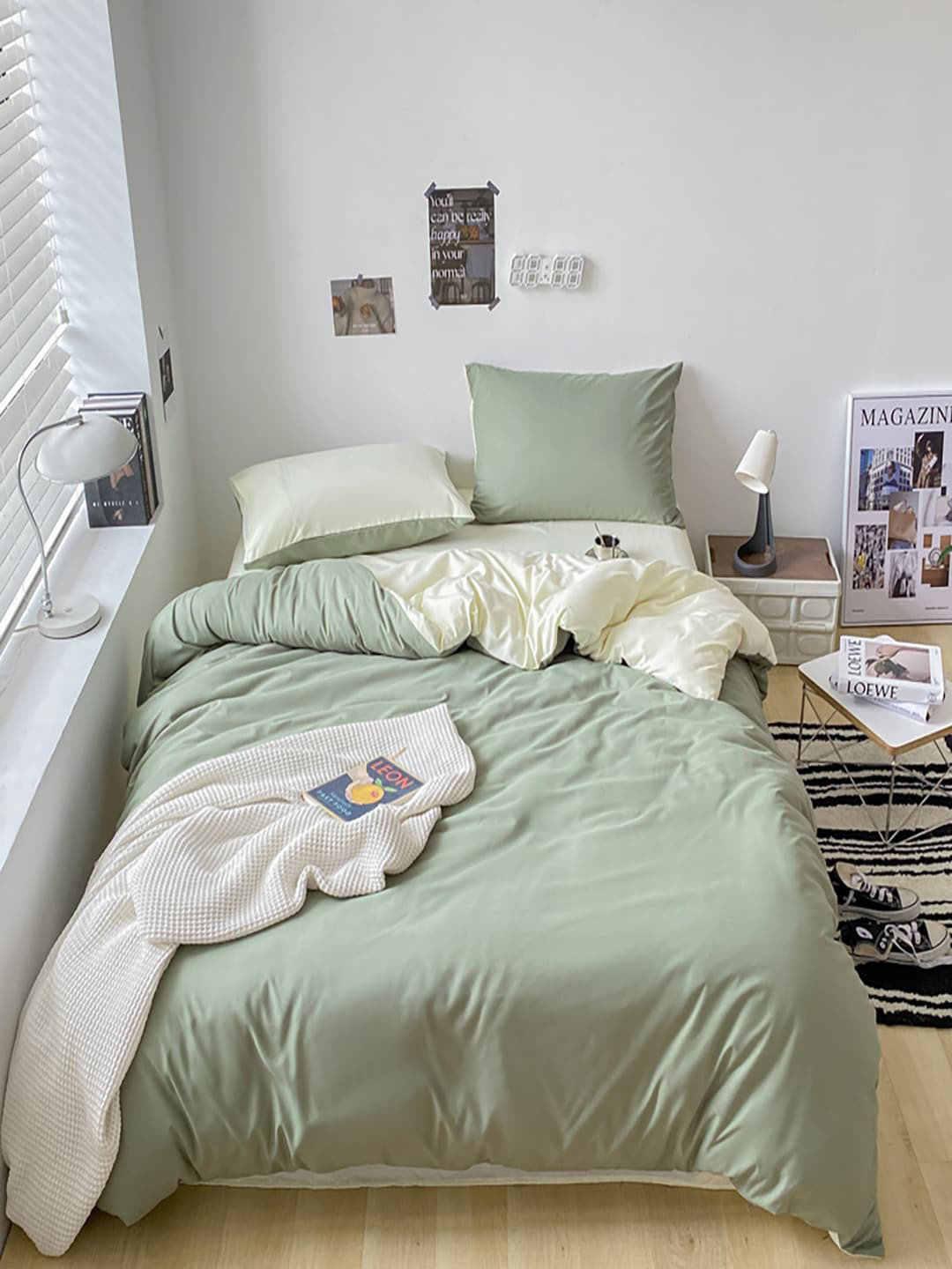 JC HOME Beige and Green AC Room Double Queen Bedding Set