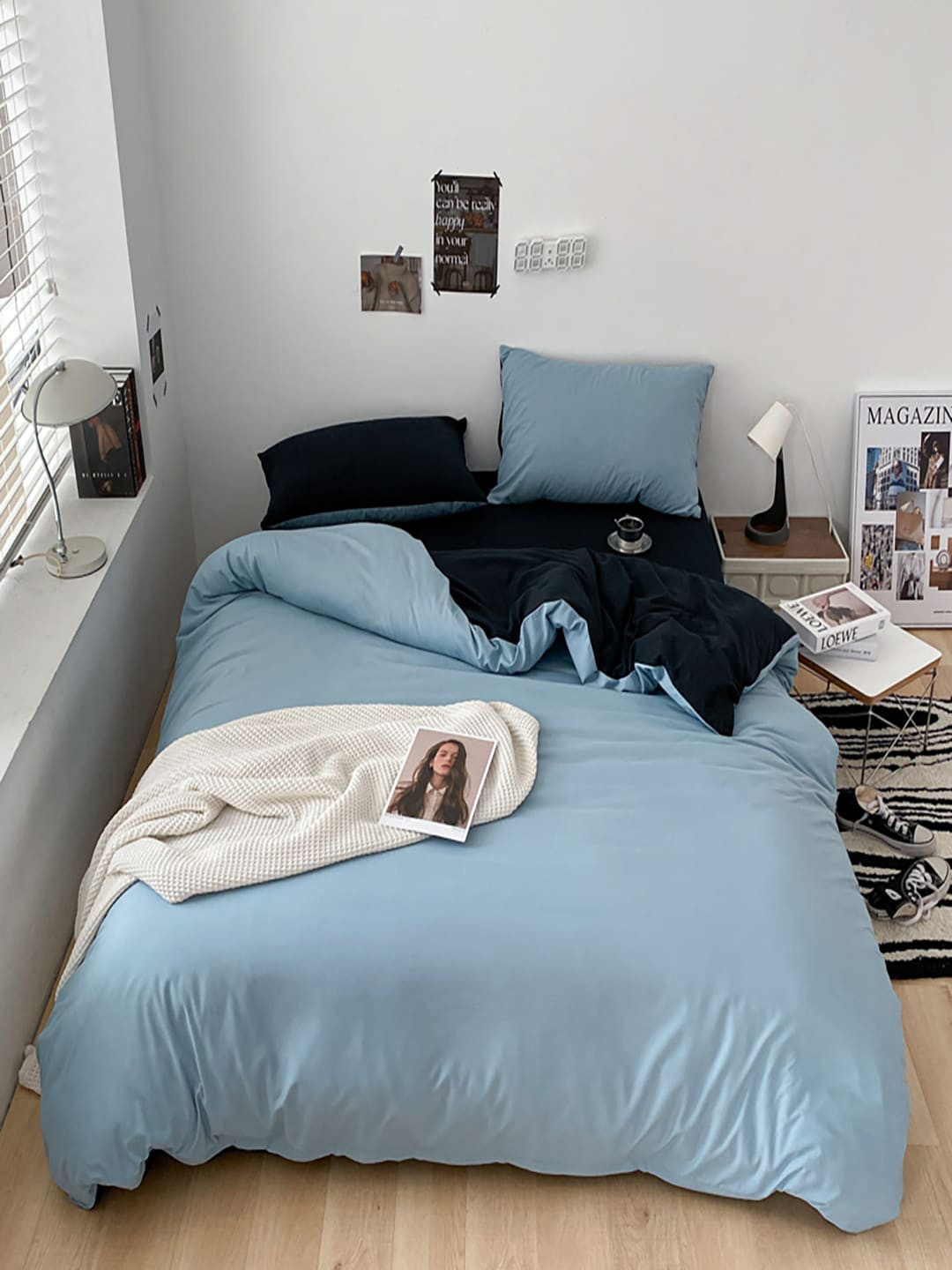 JC HOME Black & Blue AC Room Regular Bedding Set