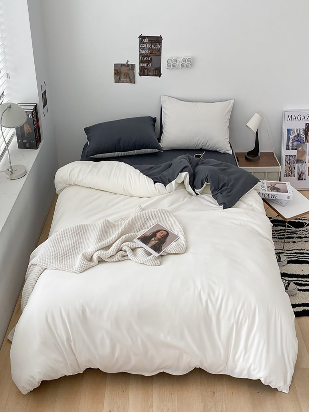 JC HOME Grey and White Regular AC Room Bedding Set