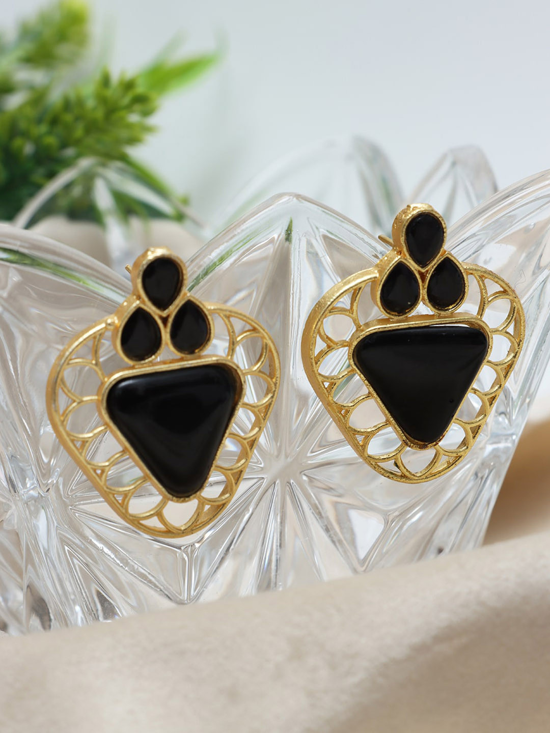 Ozanoo Gold Plated Stone Studded Triangular Shaped Stud Earrings