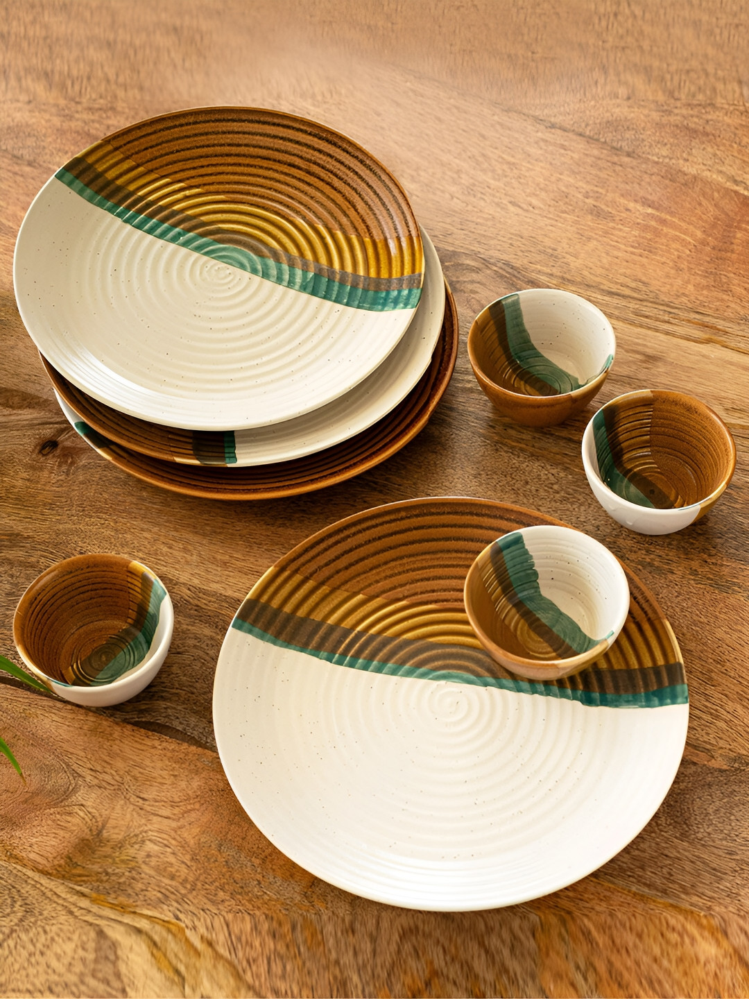 ExclusiveLane Zen Garden 8 Pieces Textured Matte Finish Ceramic Dinner Set