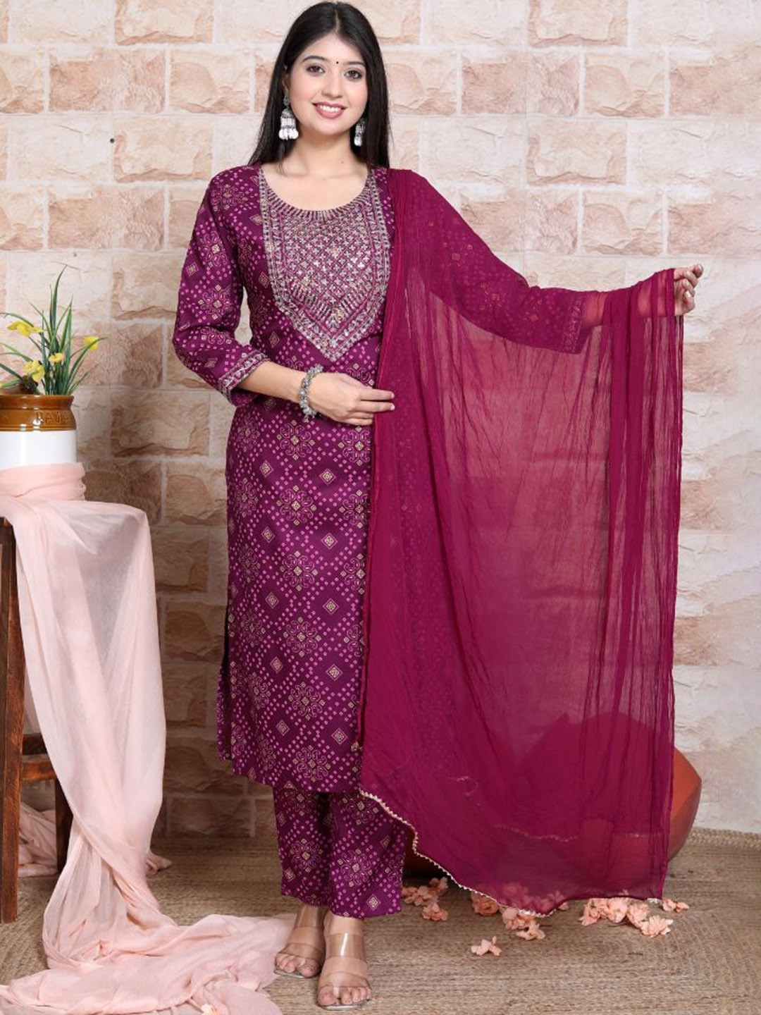 gvs shoppe Ethnic Motifs Printed Regular Thread Work Kurta With Trousers & Dupatta