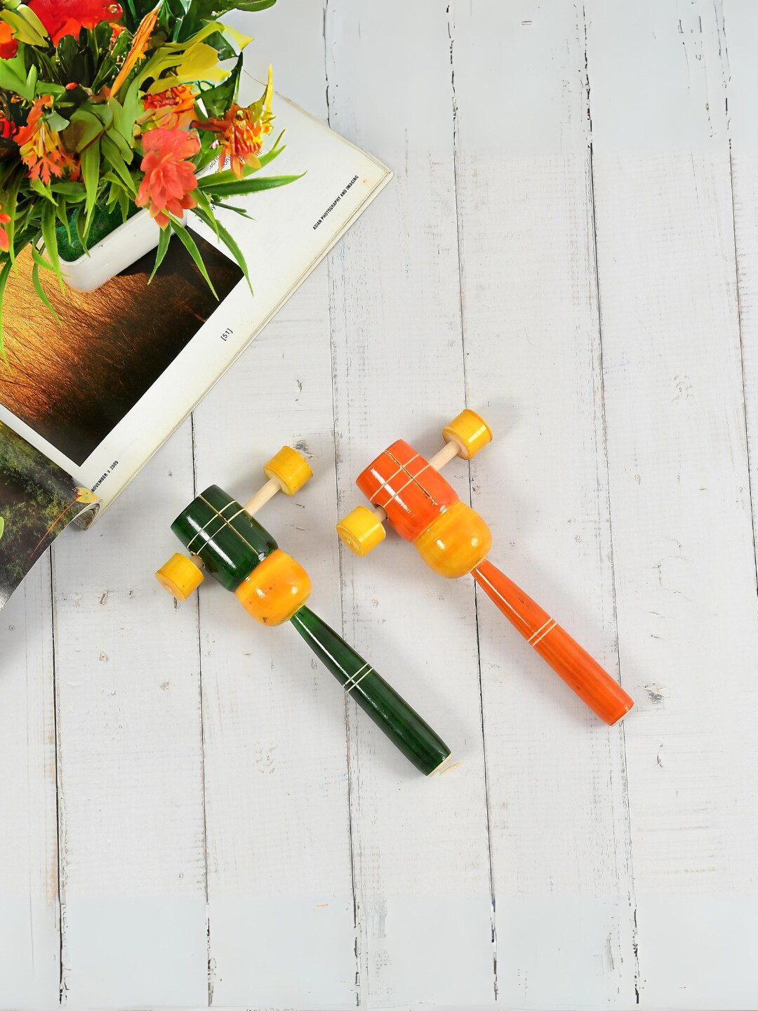 CLIO'S HERITAGE STORE Set Of 2 Wooden Tic Tac Rattle Set