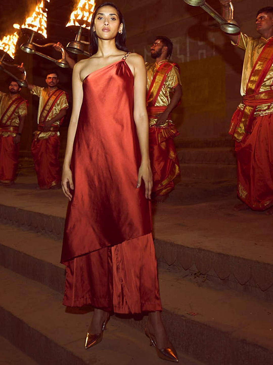 Dash and Dot One Shoulder Chain Tunic With Palazzo