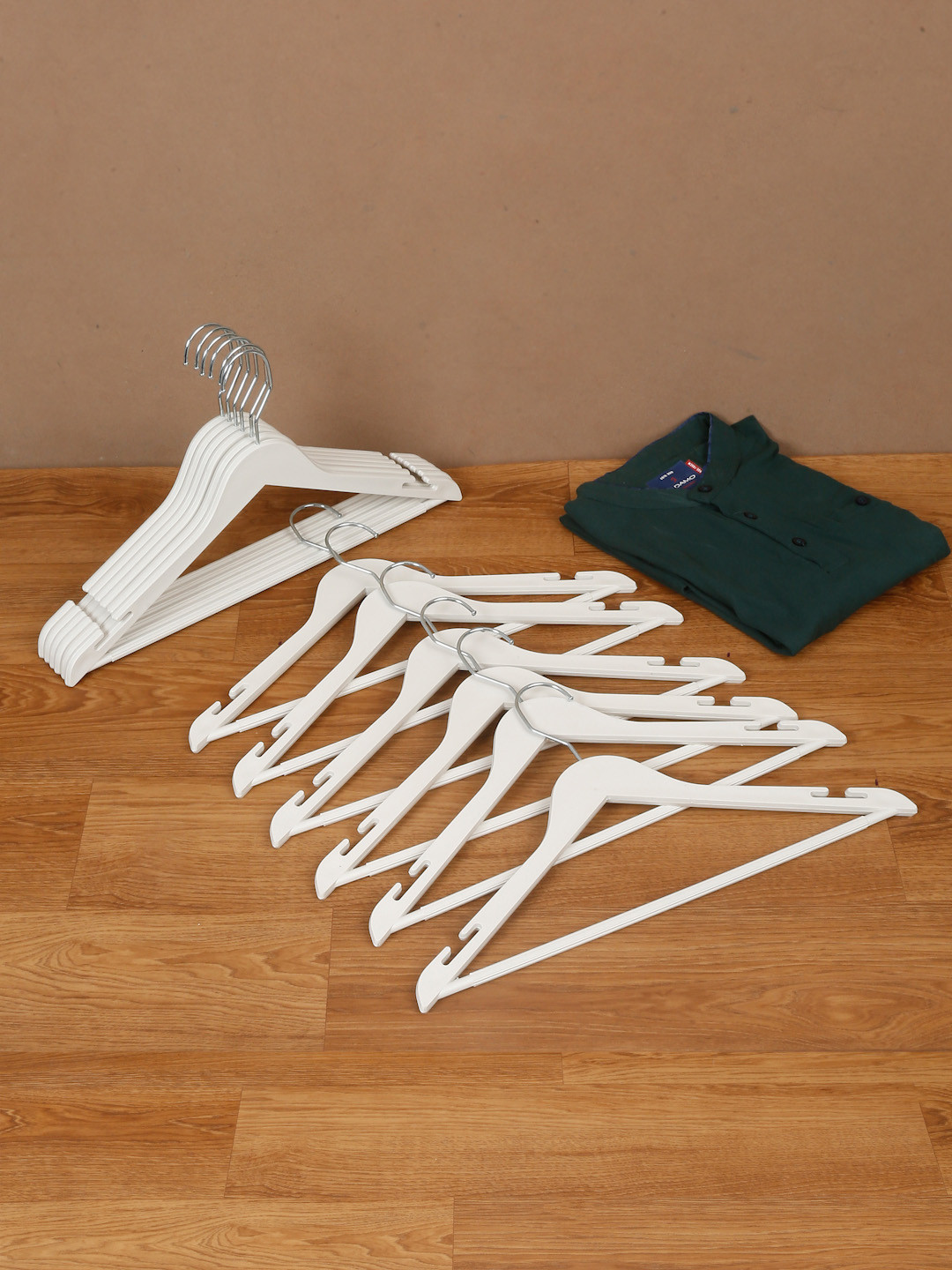 DREAM WEAVERZ Pack of 12 White Heavy Duty Plastic Durable Adult Clothes Hangers