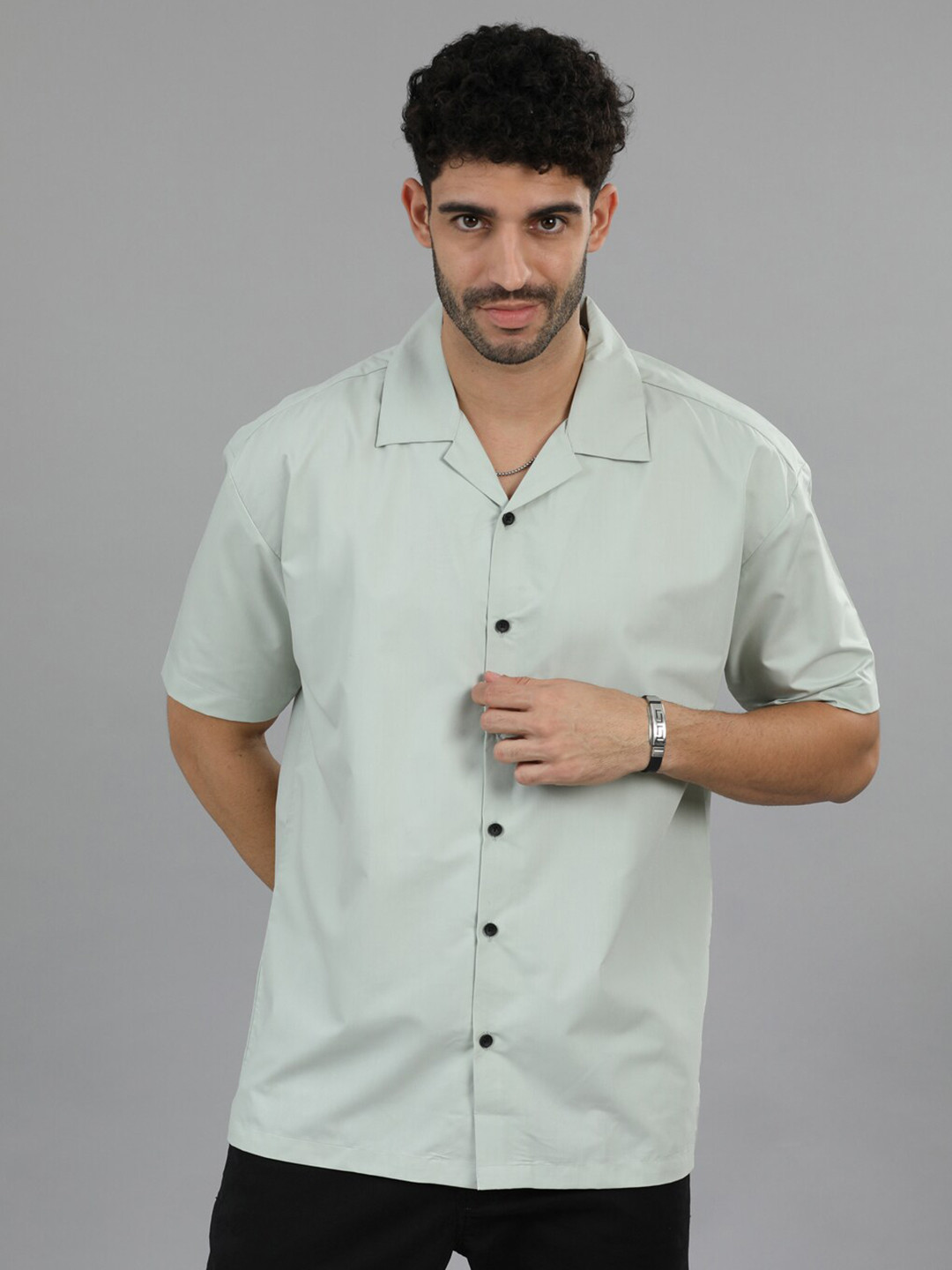 Green Solid Spread Collar Regular Fit Casual Shirt