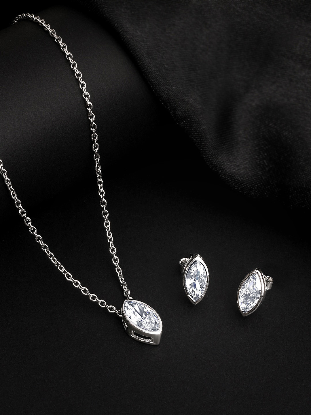 ASMITTA JEWELLERY 925 Sterling Silver Rhodium-Plated Cubic Zirconia Studded Jewellery Set