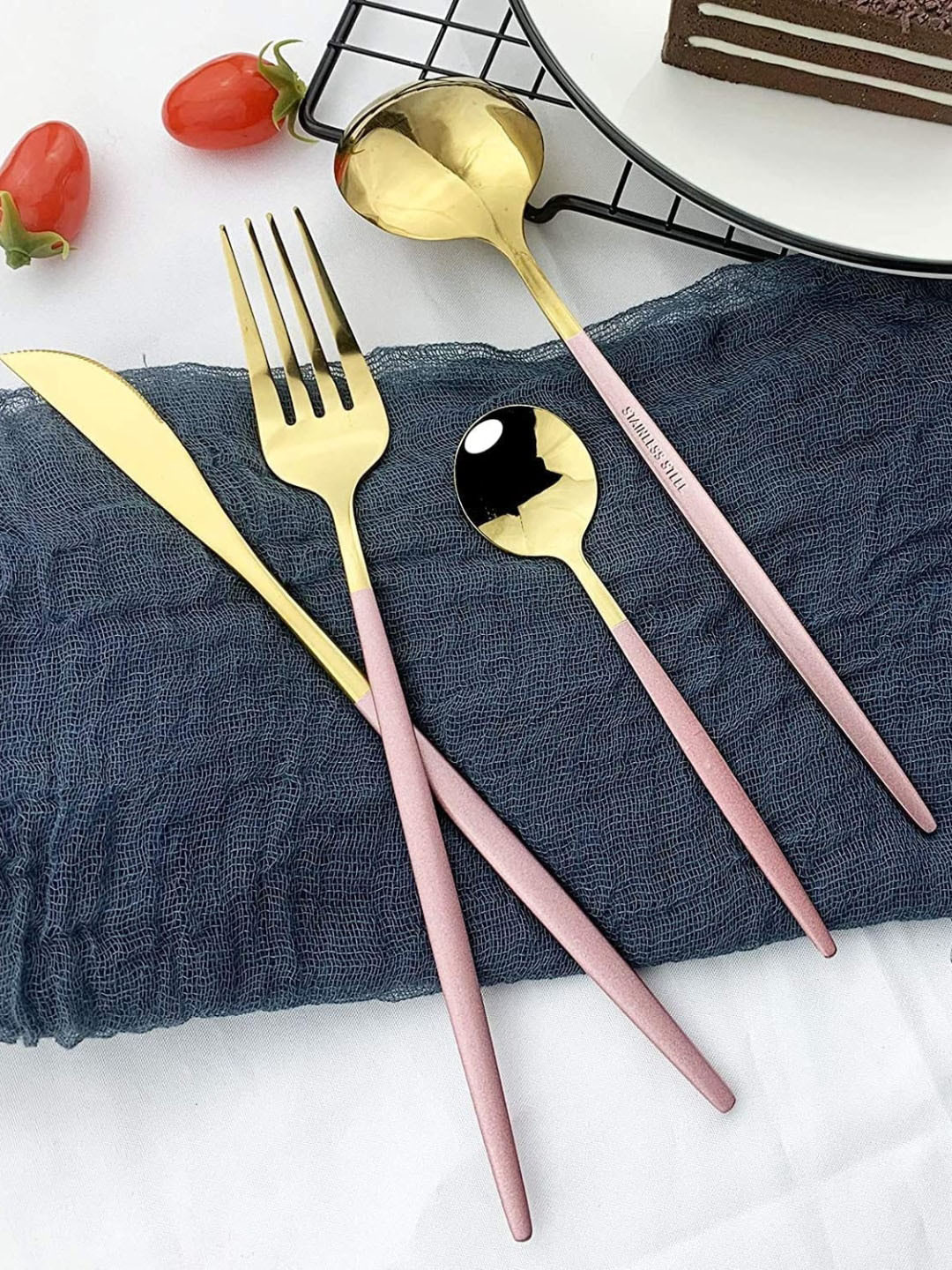 UniKart Pink & Gold-Toned 4Pcs Stainless Steel Cutlery Set
