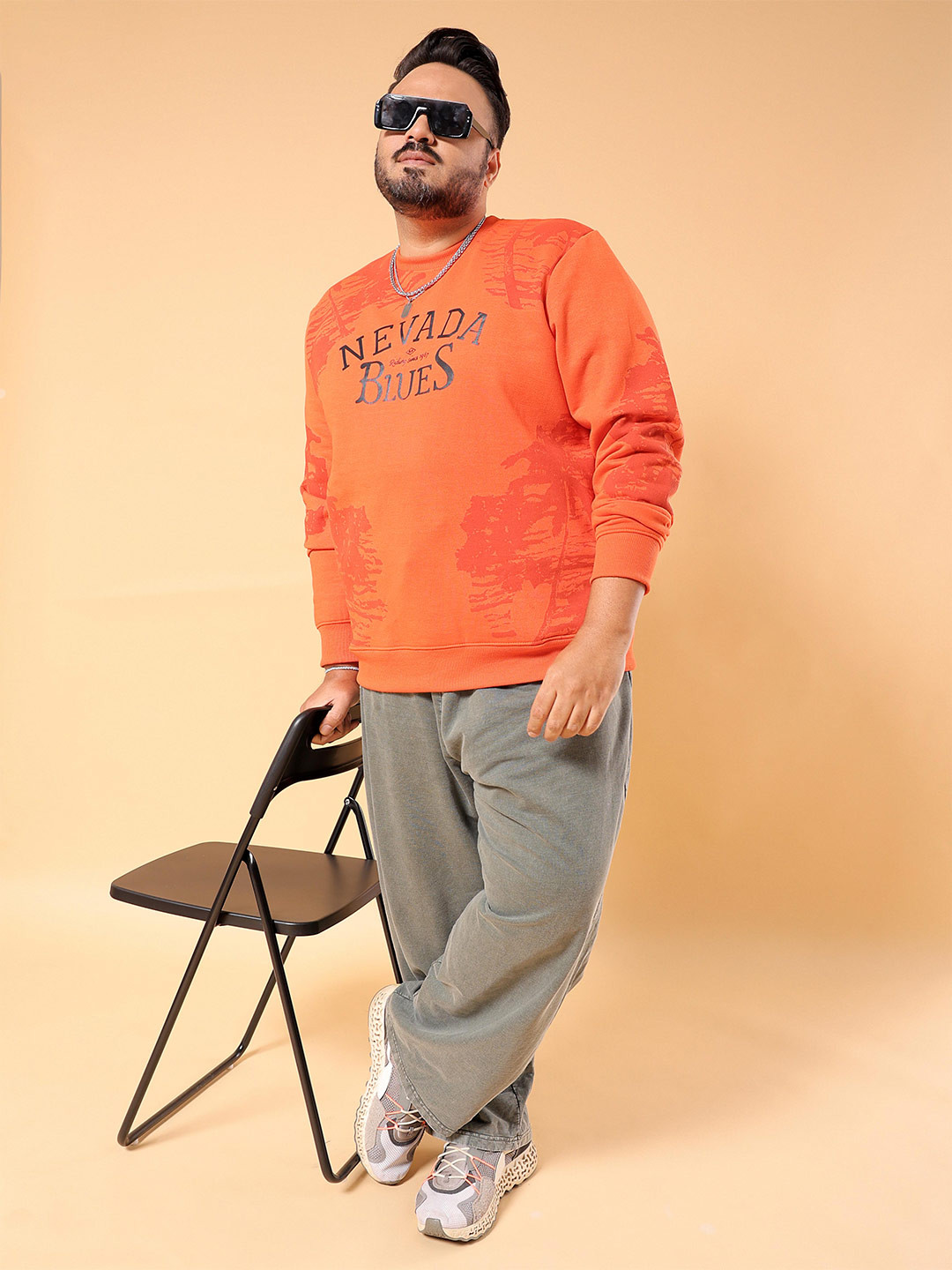 Hardsoda by The Indian Garage Co Plus Size Round Neck Long Sleeves Typographic Printed Pullover Sweatshirt