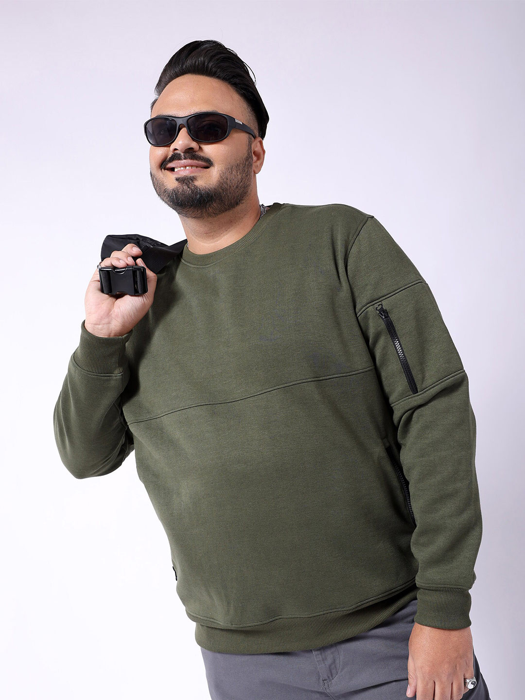 Hardsoda by The Indian Garage Co Plus Size Round Neck Straight Pullover Sweatshirt