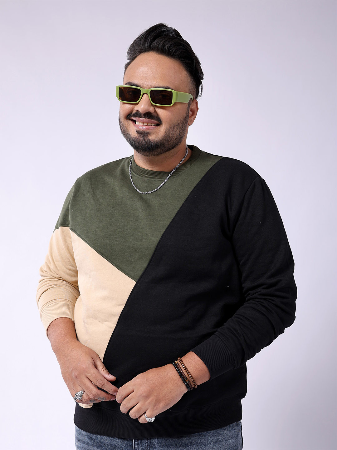 Hardsoda by The Indian Garage Co Plus Size Round Neck Long Sleeves Colourblocked Sweatshirt