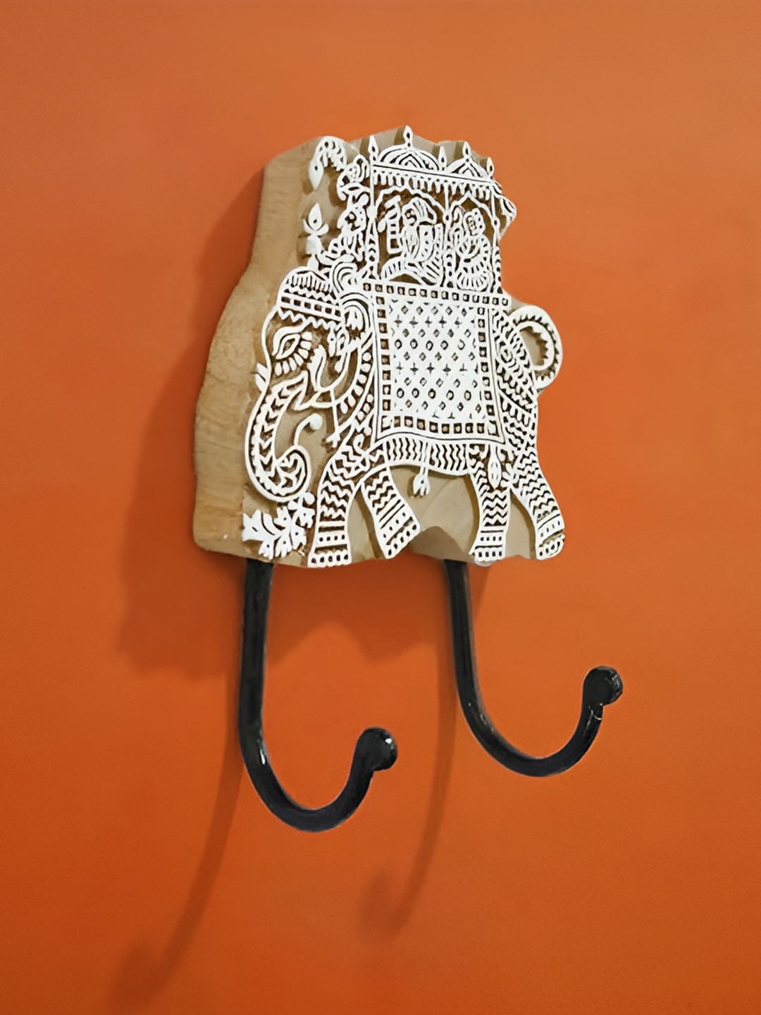 CraftVatika Beige & White Block Printed Wooden 2 Hook Key Holders