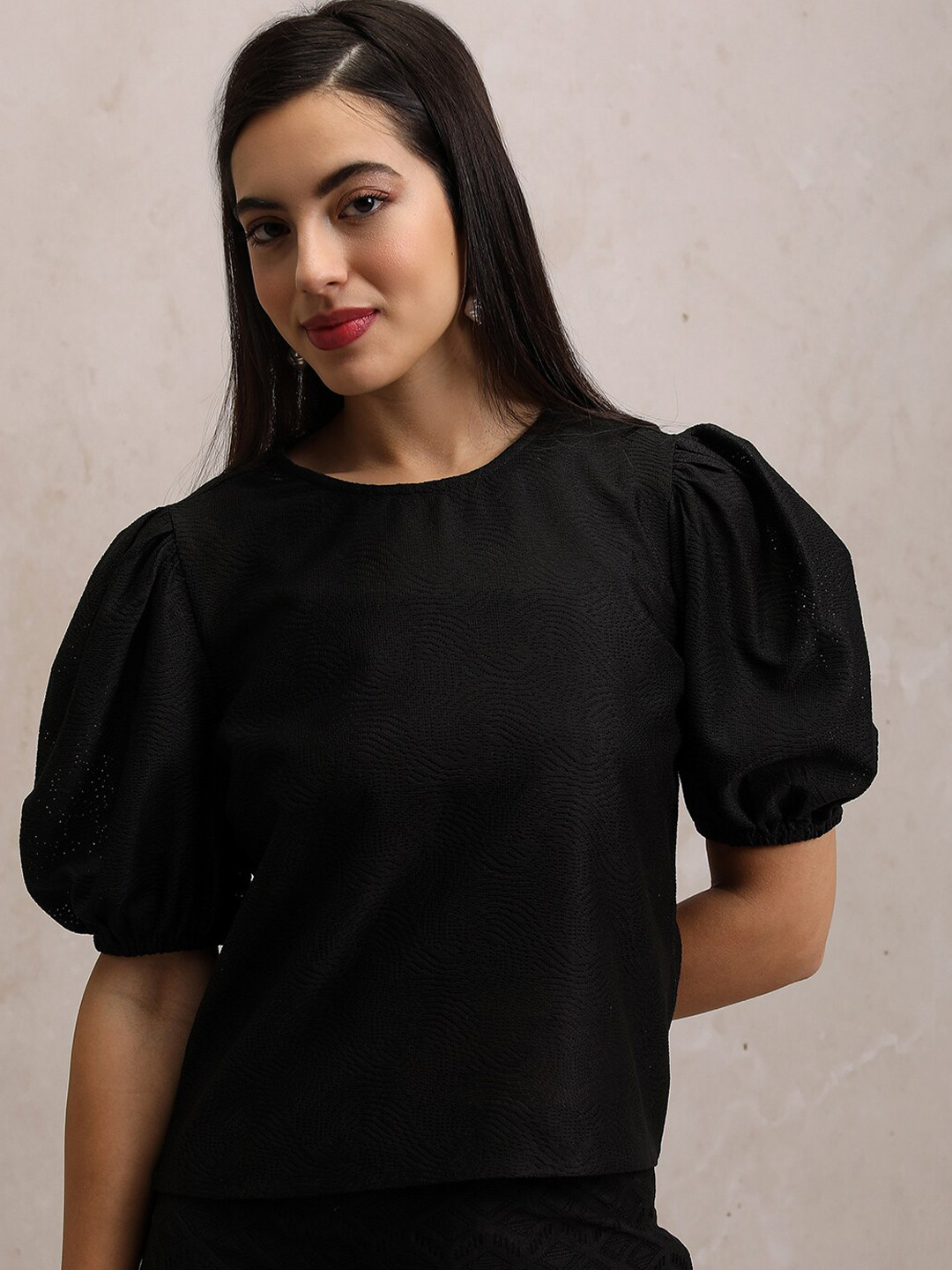 Tokyo Talkies Round Neck Short Puff Sleeve Top