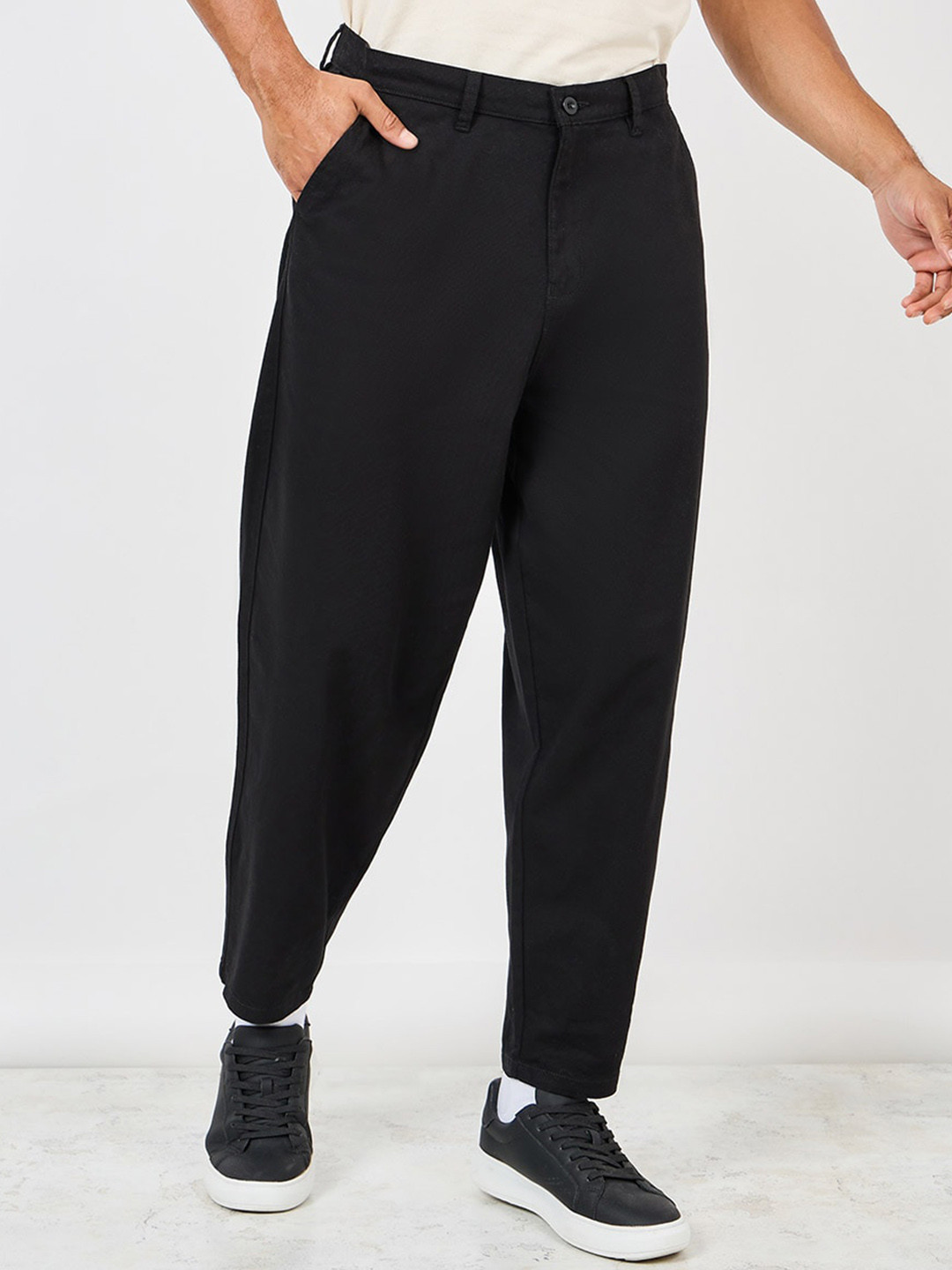 Styli Black Men Stretch Twill Balloon Fit Chino Pants