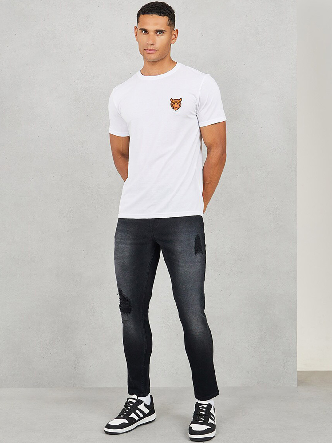 Styli Men Overdyed Skinny Fit Rip & Repair Jeans