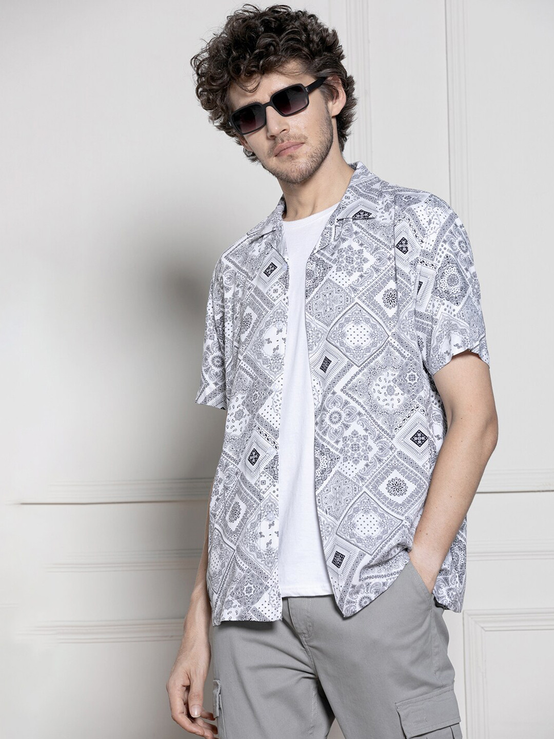 Dennis Lingo Printed Spread Collar Short Sleeves Casual Shirt