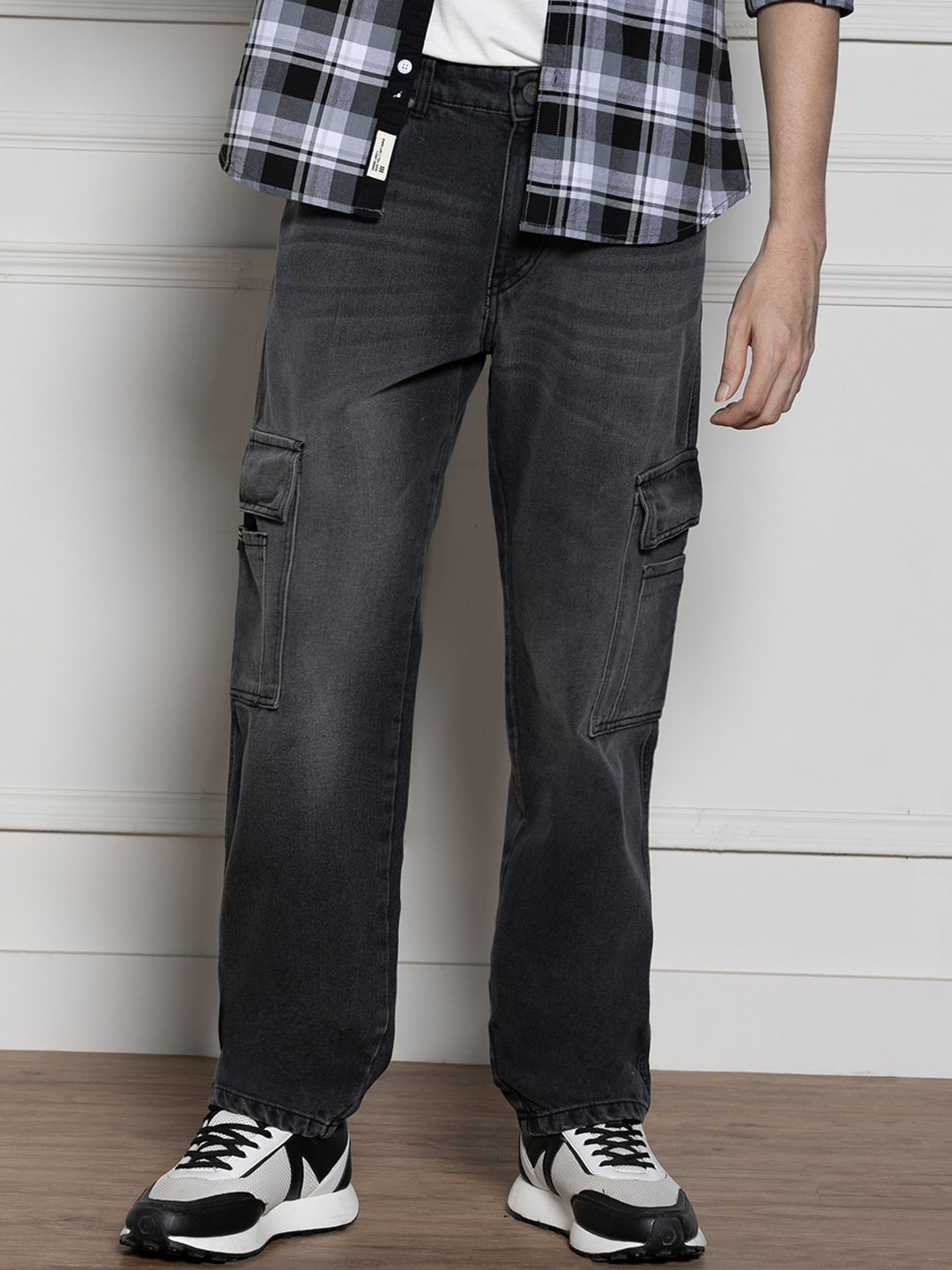 Dennis Lingo Men Relaxed Fit Clean Look Cargo Styles Light Fade Jeans