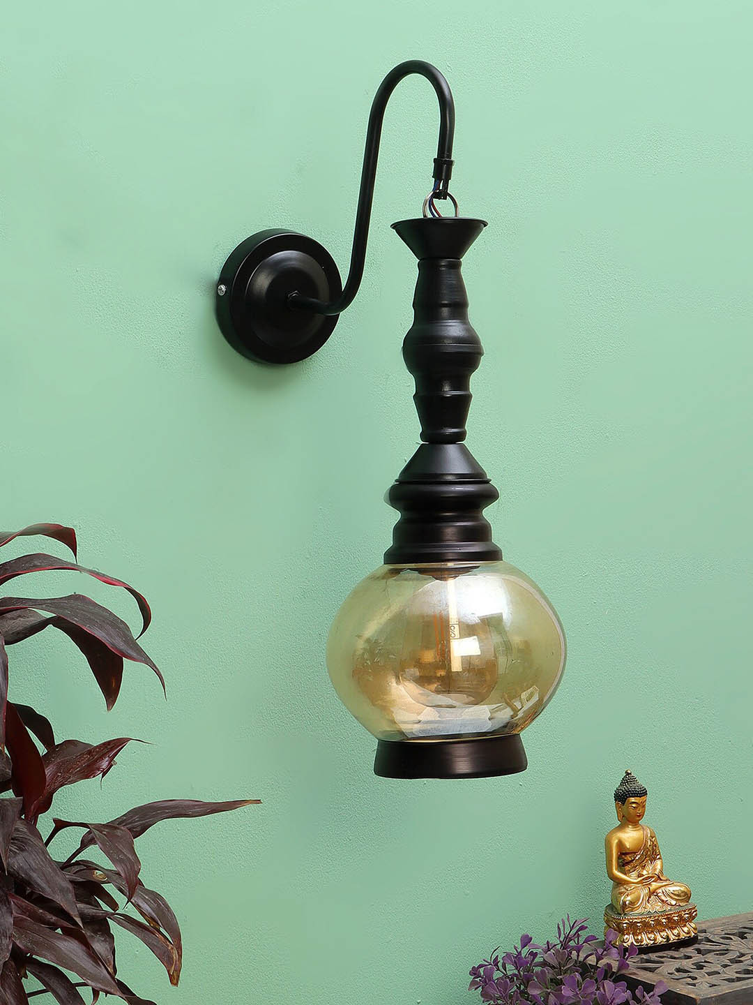 decorativeray Black & Gold Toned Metal Wall Lamp