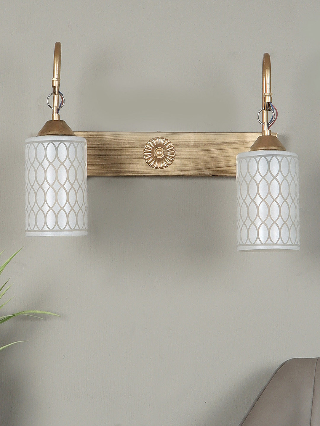 decorativeray White & Gold Toned Cylindrical Metal Wall Lamp