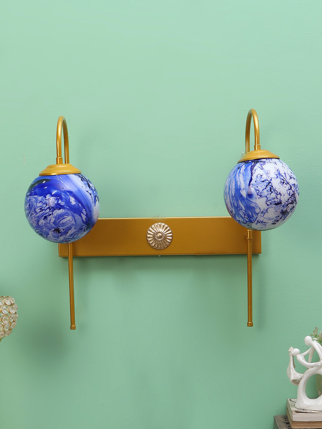 decorativeray Gold Toned & Blue Spherical Metal Wall Lamp