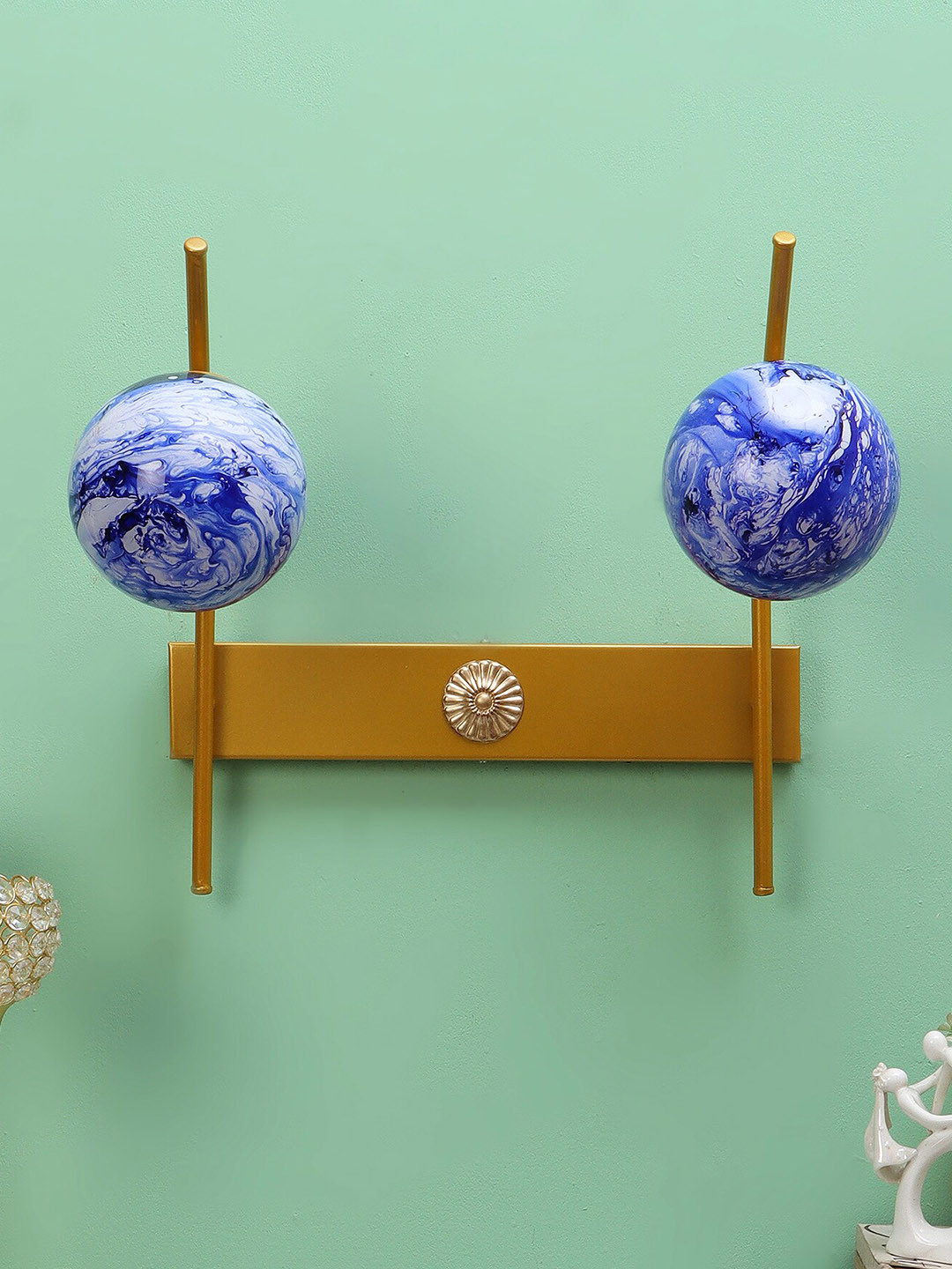 decorativeray Gold Toned & Blue Spherical Metal Wall Lamp