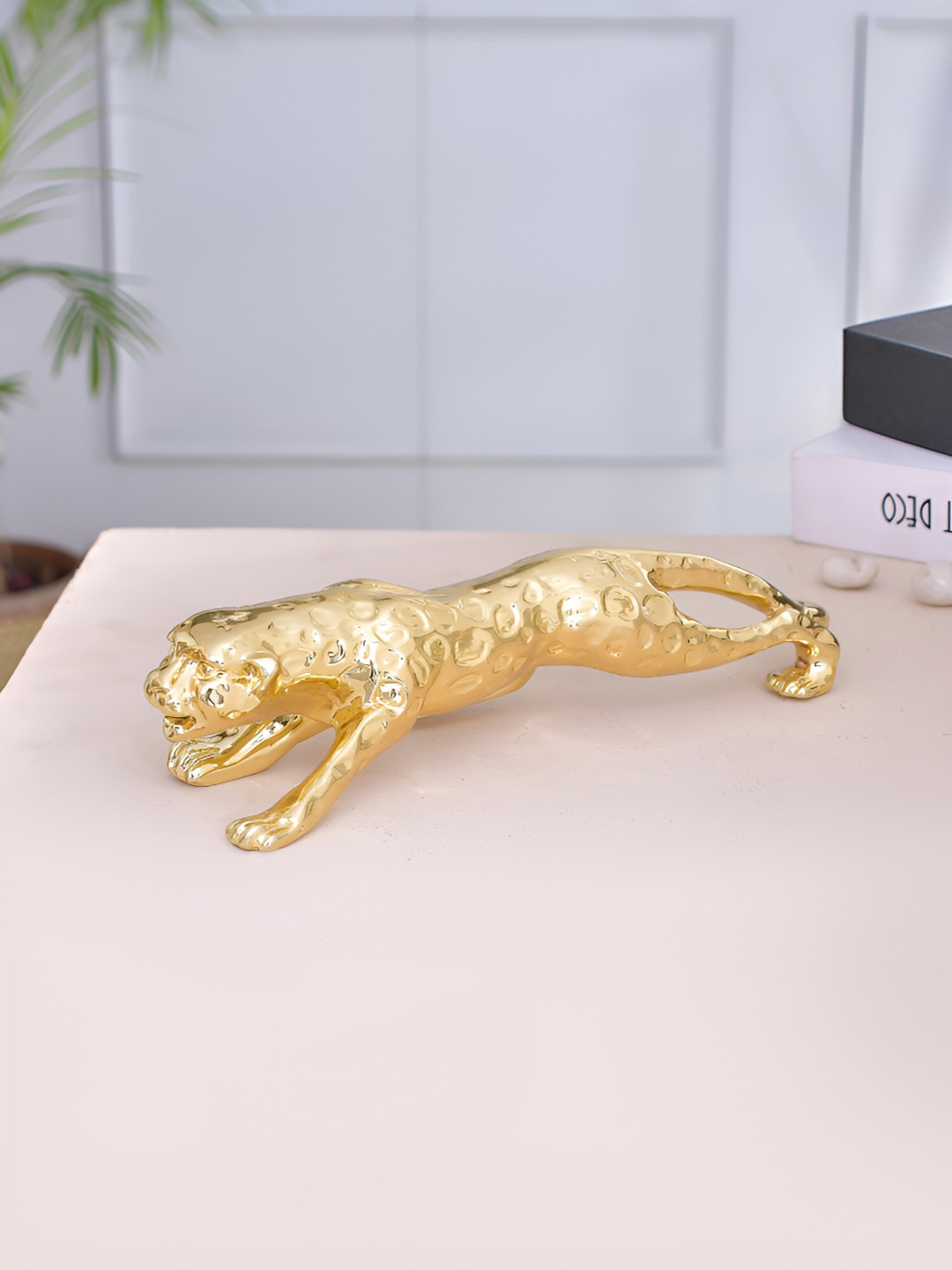 CraftVatika Leopard Gold Polyresin Natural Living Room Medium Showpiece - 2.1 Inches