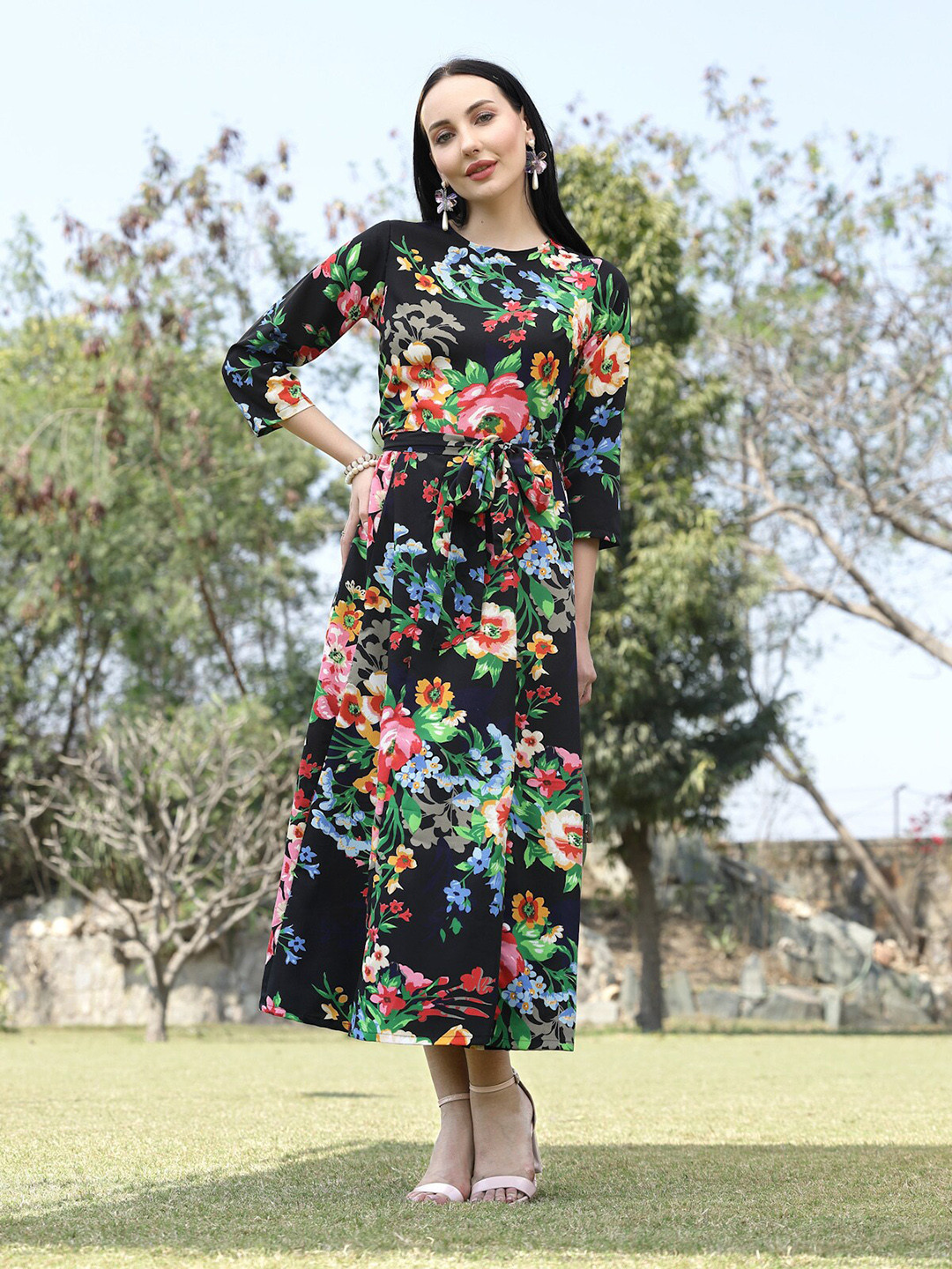 plusS Round Neck Floral Print Maxi Dress Comes with a belt