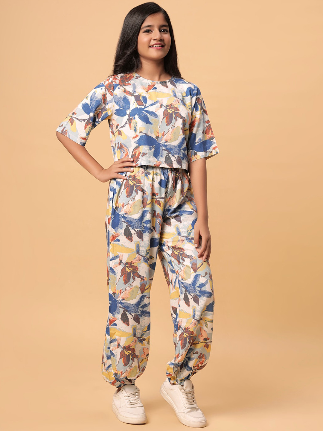 TeenTrums Girls Printed Top & Joggers Clothing Set