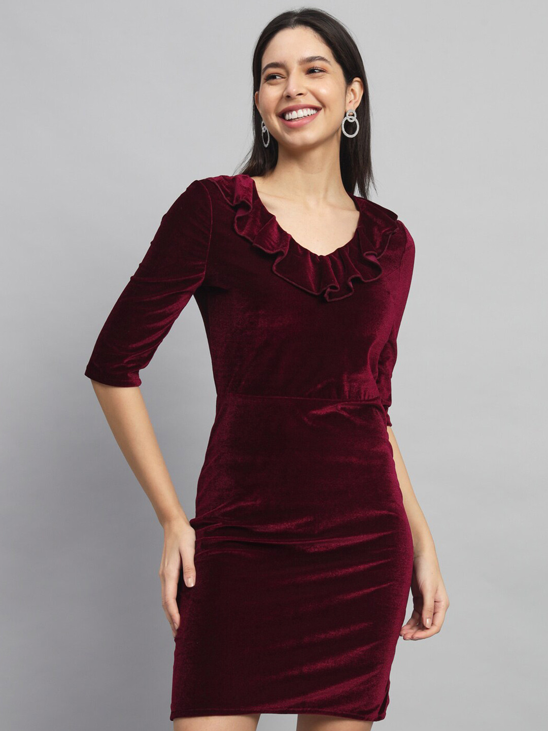 VAARARO V-Neck Ruffles Detail Velvet Sheath Dress