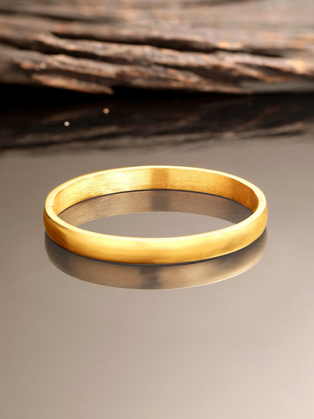The Roadster Lifestyle Co. Men Gold Toned 18KT Gold Plated Kada Bracelet