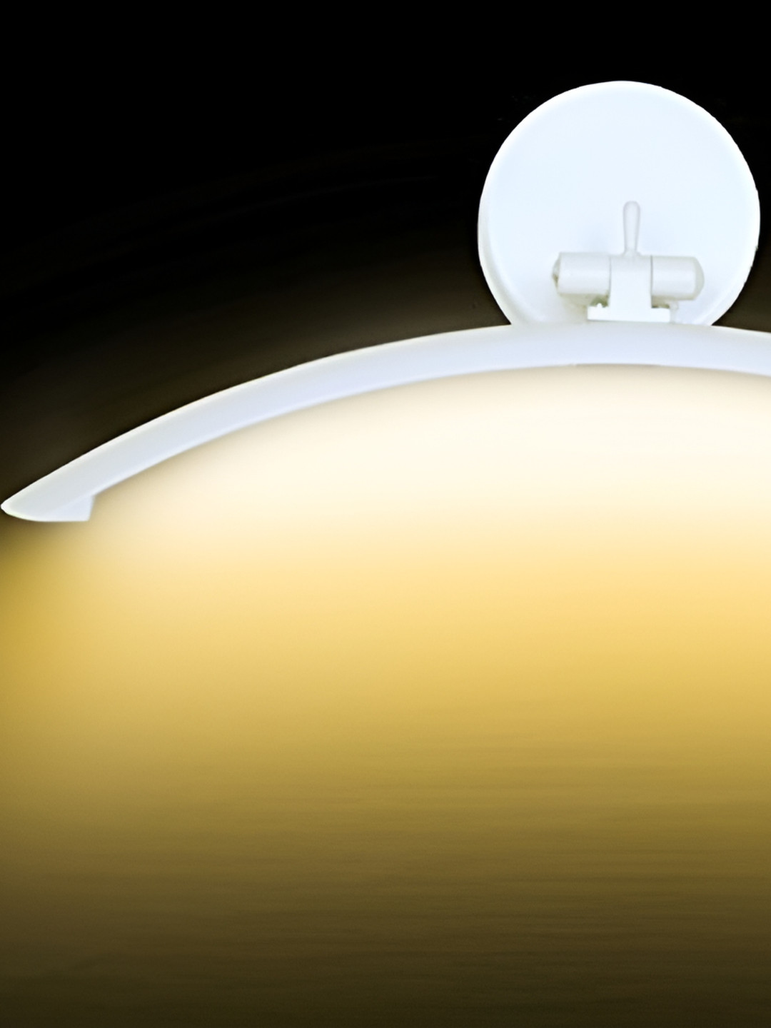 Areezo White Iron Wall Lamp