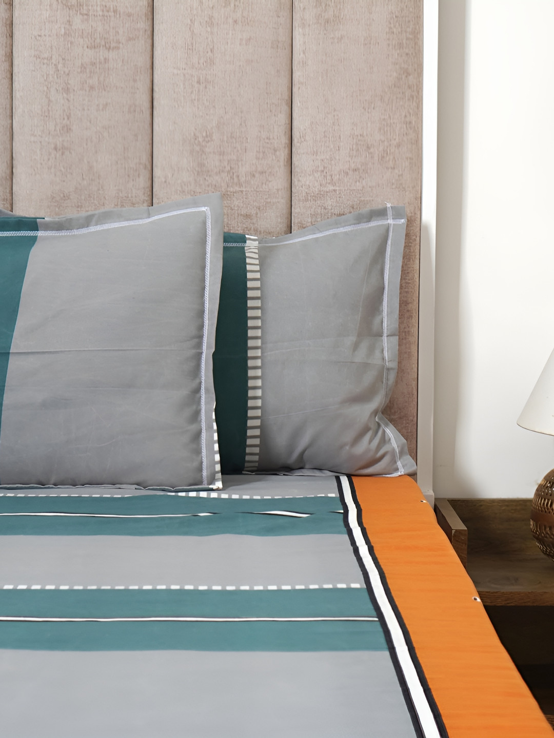 Innovative Edge Orange Abstract Cotton 160 TC Fitted King Superfine Bedsheet with 2 Pillow Covers-84 x 78 inches