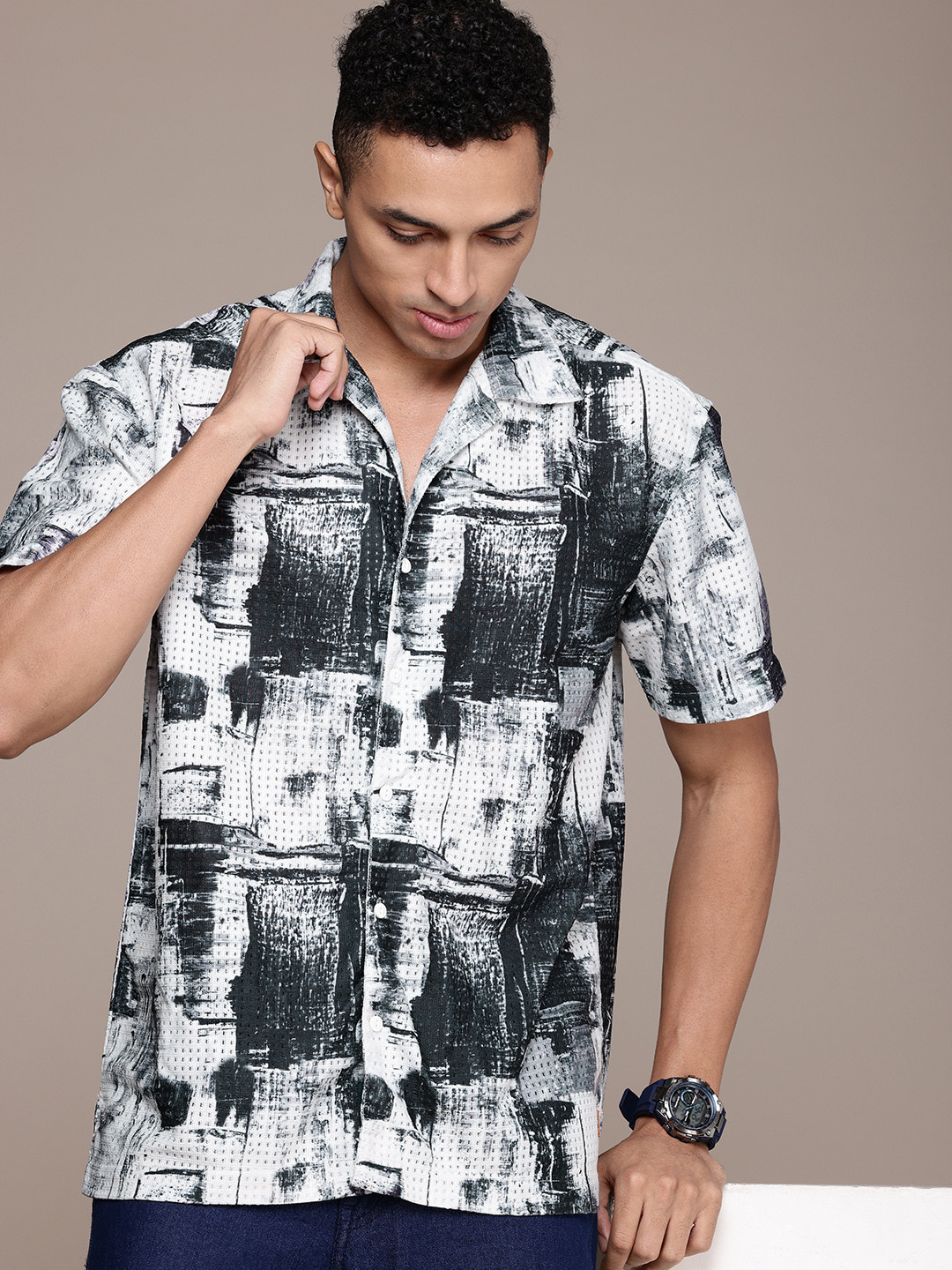 Roadster Men RMS HS RELAXED CAMP NOVELTY Printed Casual Shirt