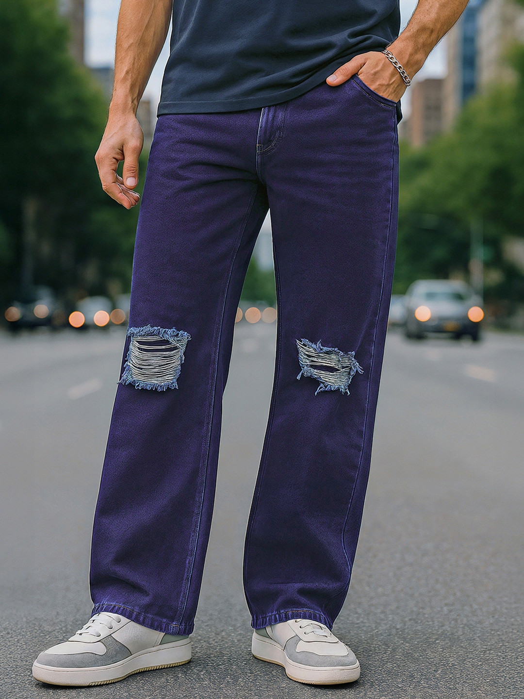 Bewakoof Men's Indigo Blue Baggy Distressed Mid-Rise Jeans