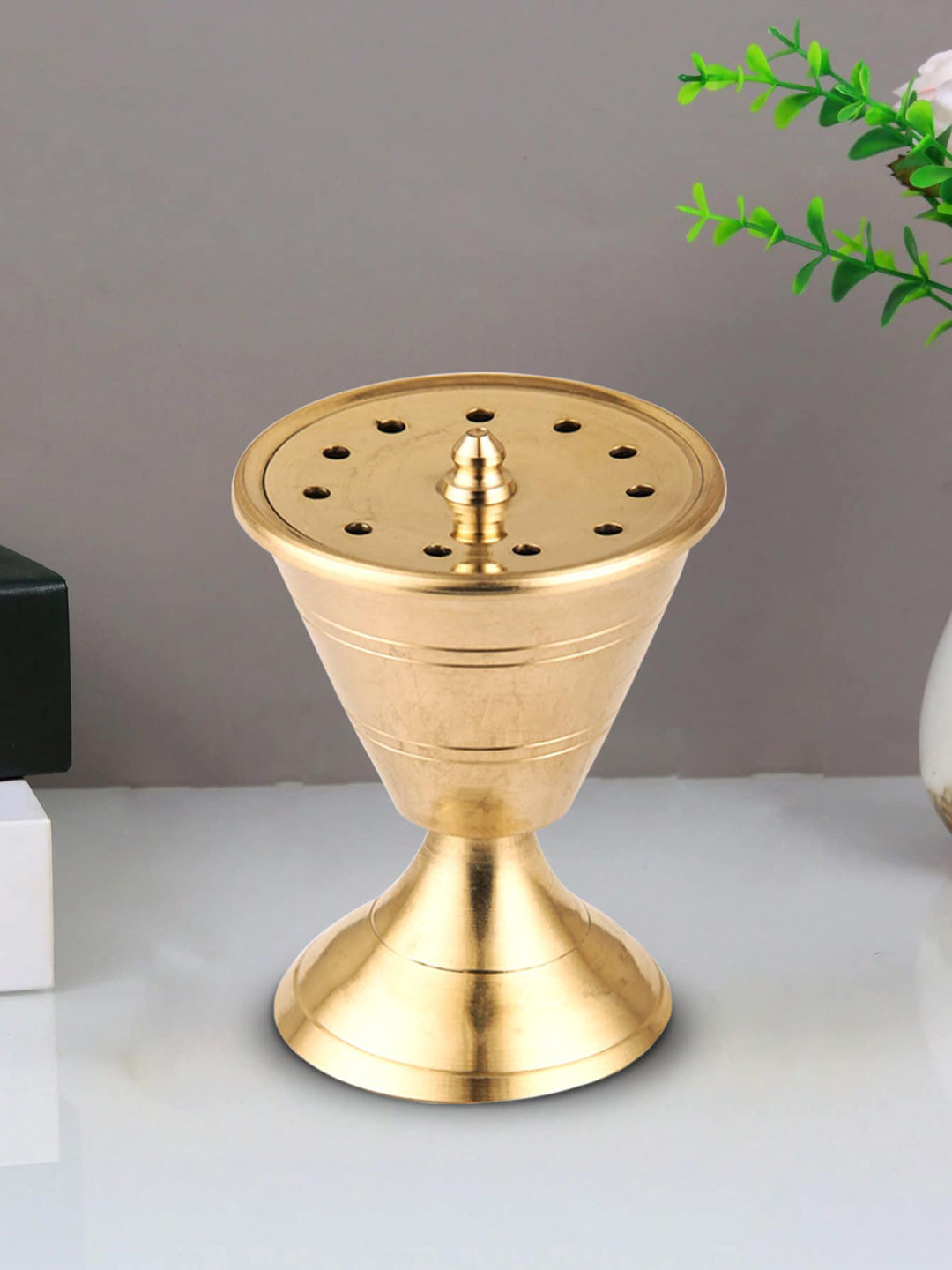 DOKCHAN Gold-Toned Brass Damru Incense Holder