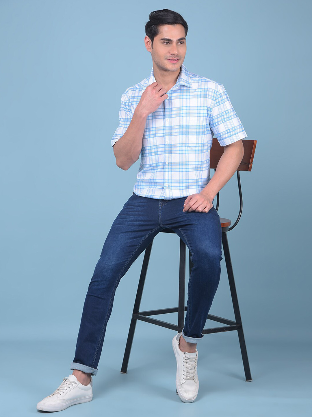 Crimsoune Club Resort Collar Checked Cotton Short Sleeves Slim Fit Opaque Shirt