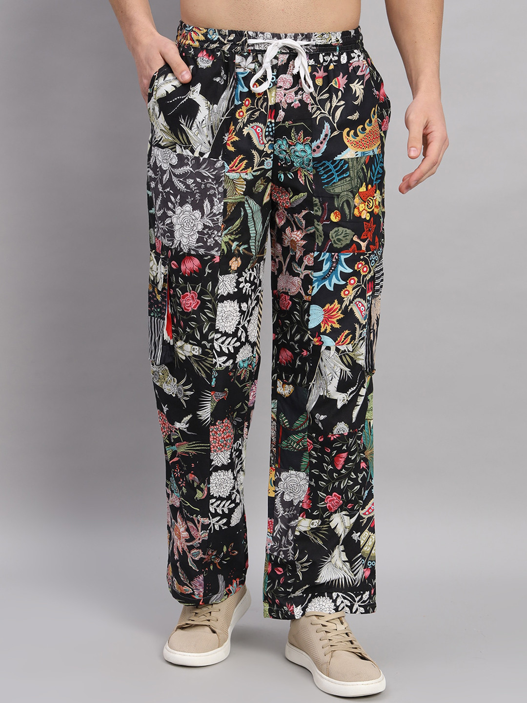 HANDICRAFT PALACE Men Printed Relaxed Pure Cotton Loose Fit High-Rise Easy Wash Trousers