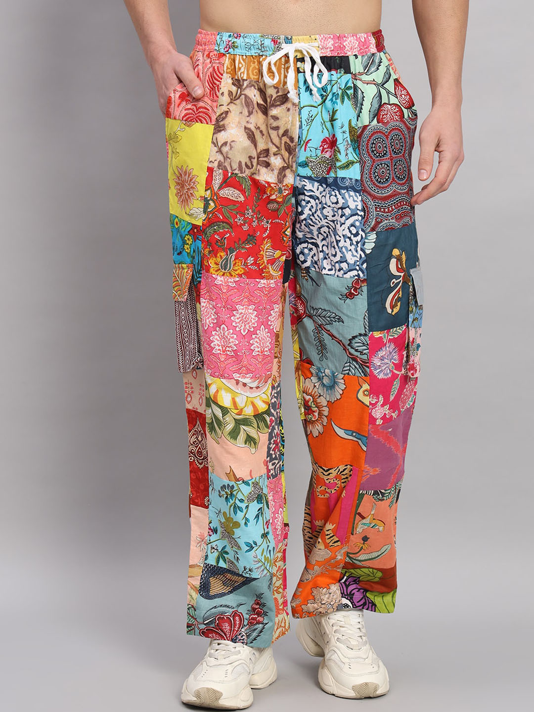 HANDICRAFT PALACE Men Floral Printed Relaxed Leg Loose Fit High-Rise Easy Wash Trousers