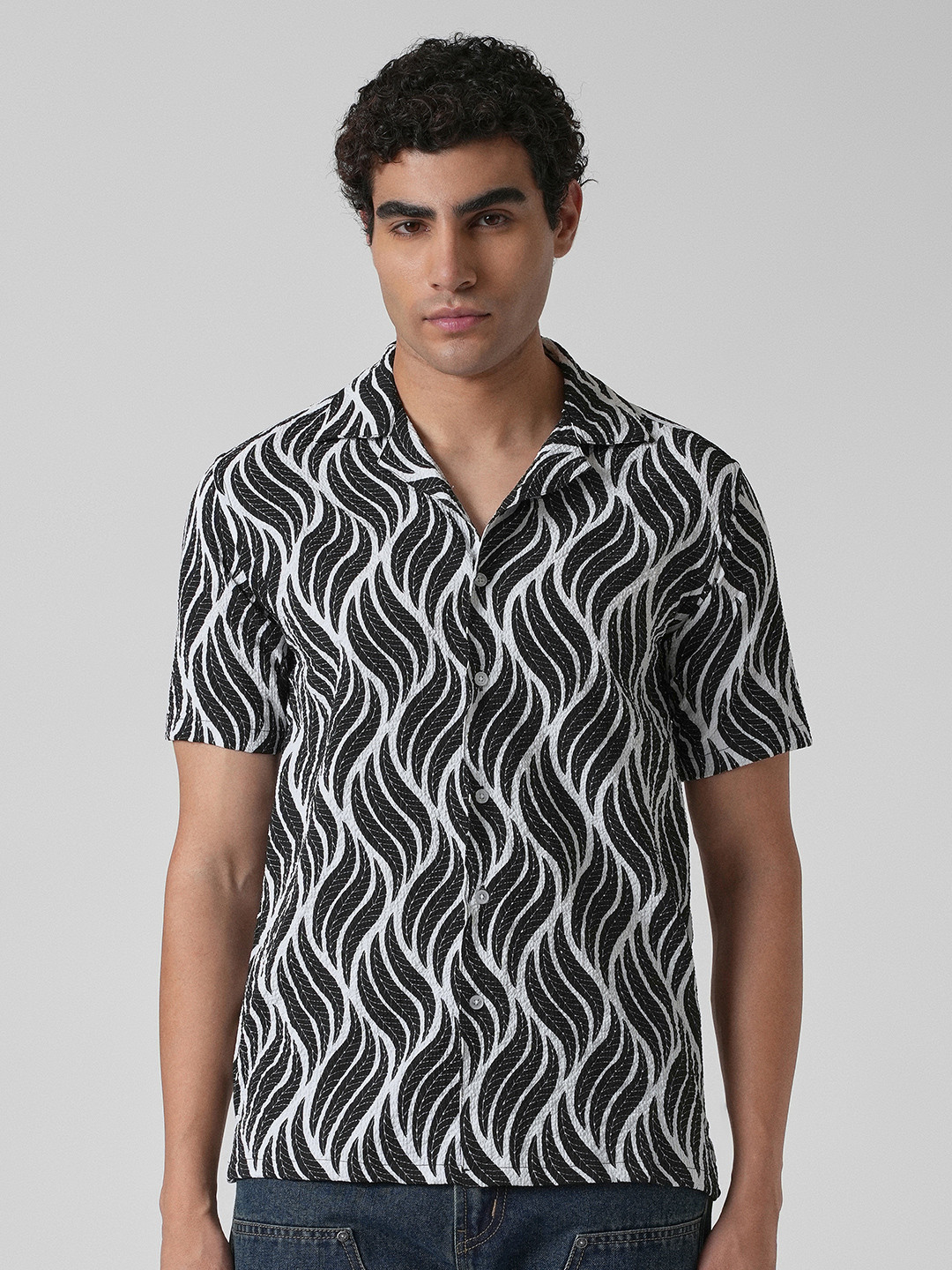 Banana Club Classic Abstract Printed Popcorn Shirt