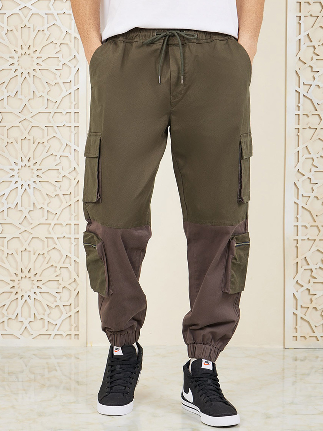 Styli Men Olive Mid-Rise Cargo-Style Joggers